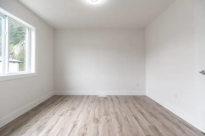 23 750 HOT SPRINGS ROAD - photo 2 of 28