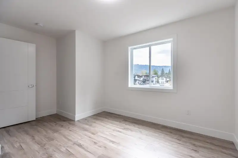 23 750 HOT SPRINGS ROAD - photo 3 of 28