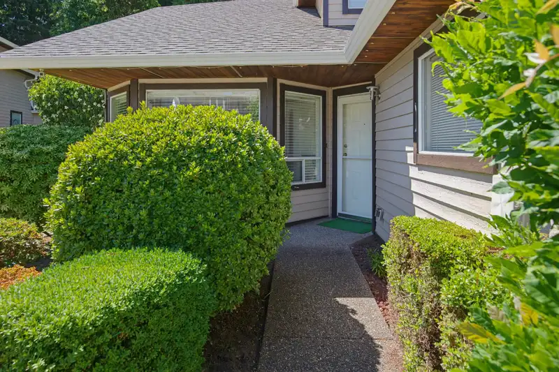 114 11266 72 AVENUE - photo 4 of 40