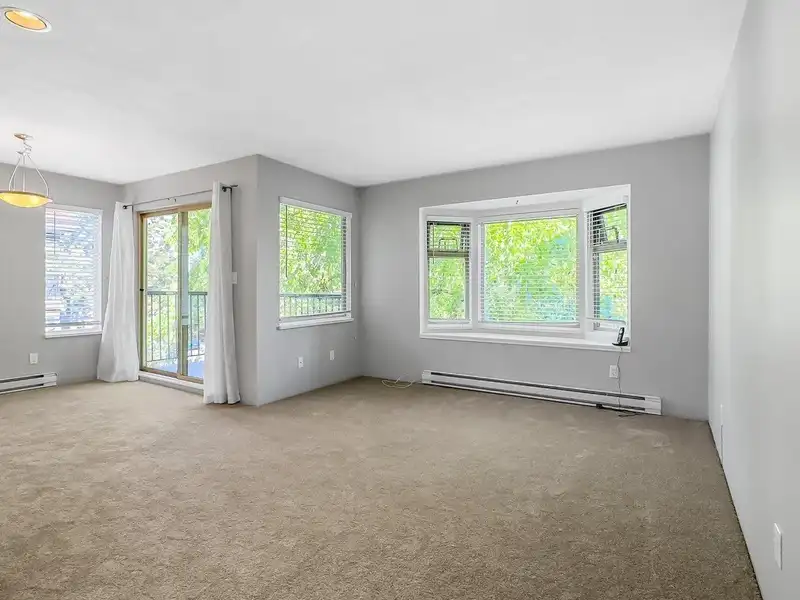 312 737 HAMILTON STREET - photo 3 of 23