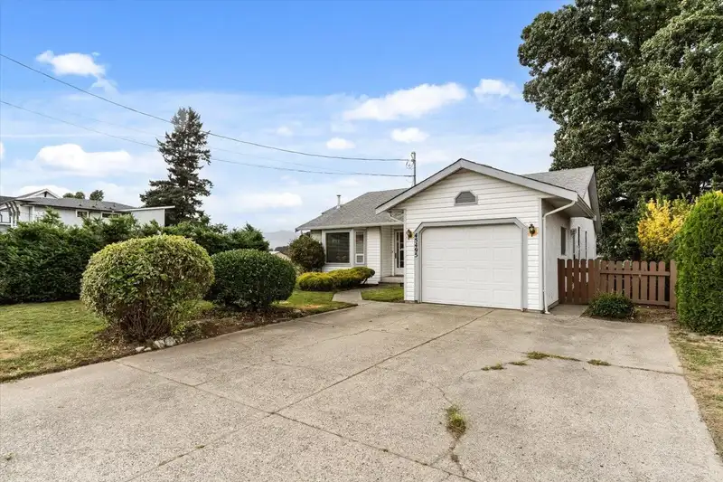 45495 STEVENSON ROAD - photo 3 of 29