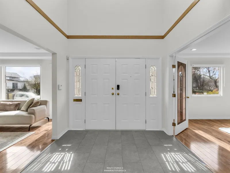 47 E 50TH AVENUE - photo 2 of 25