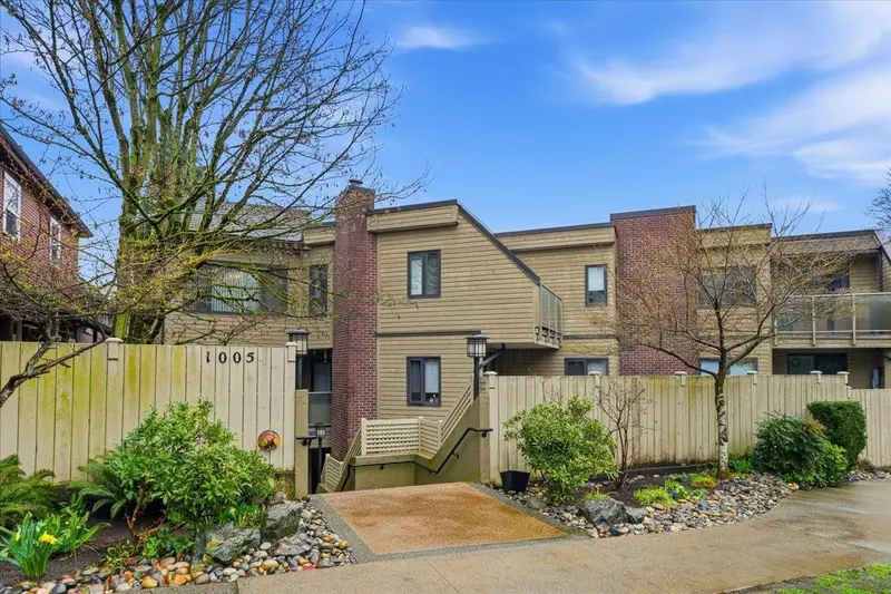 101 1005 W 7TH AVENUE - photo 1 of 25