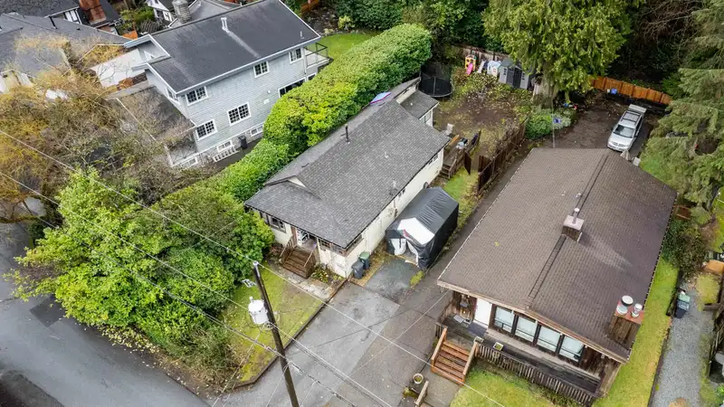 1943 PANORAMA DRIVE - photo 1 of 40