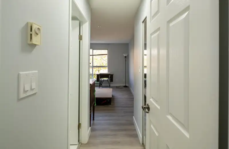 204 13727 74 AVENUE - photo 3 of 38