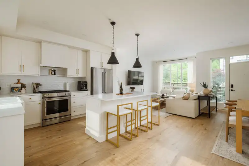 10 23183 136 AVENUE - photo 2 of 40