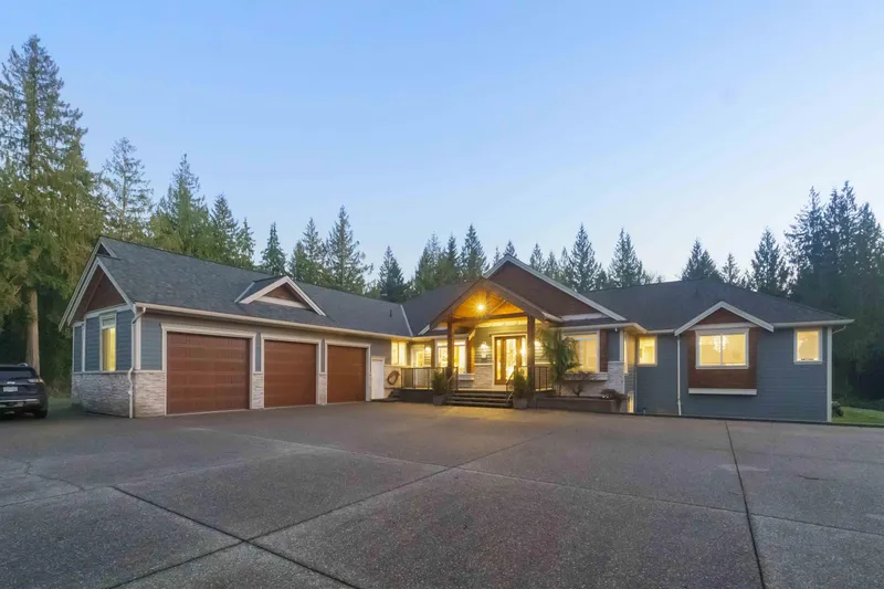 28650 104 AVENUE - photo 2 of 25