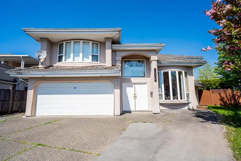 13107 74 AVENUE - photo 1 of 36