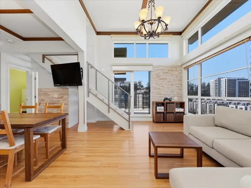 PH12 5983 GRAY AVENUE - photo 2 of 25