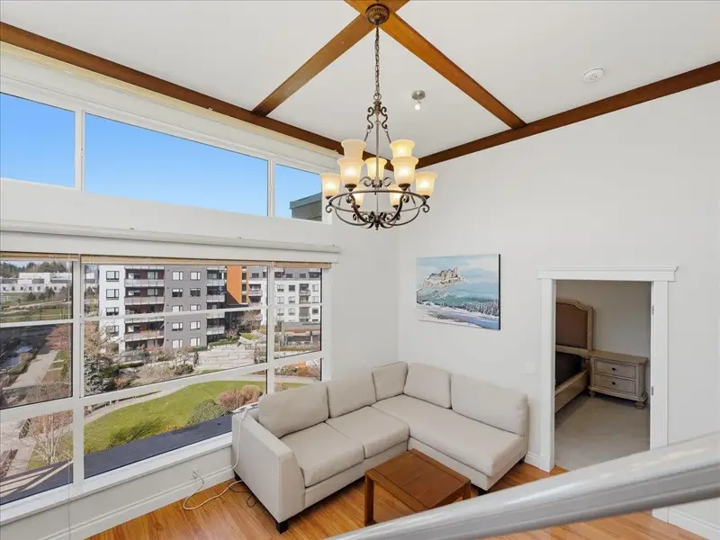 PH12 5983 GRAY AVENUE - photo 3 of 25