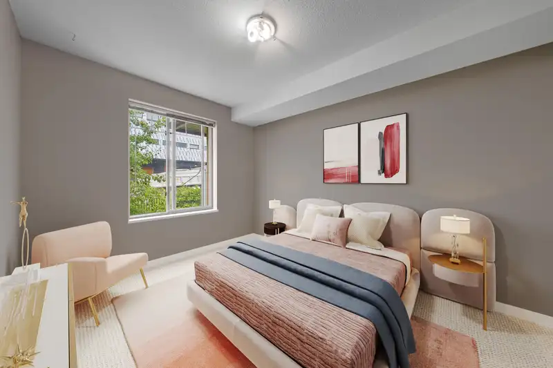 2419 244 SHERBROOKE STREET - photo 2 of 27