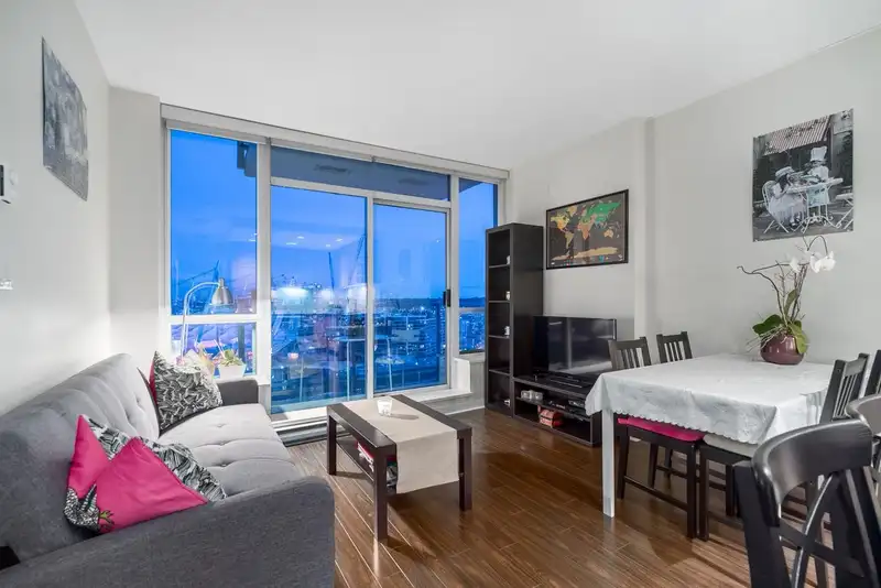 1905 821 CAMBIE STREET - photo 3 of 18