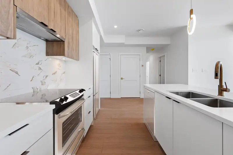 403 2233 156 STREET - photo 4 of 34