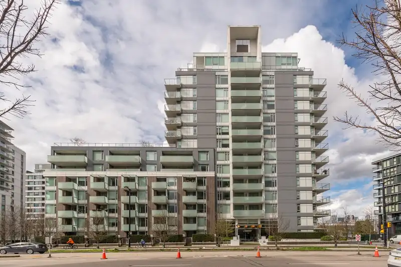 516 1661 QUEBEC STREET - photo 1 of 20