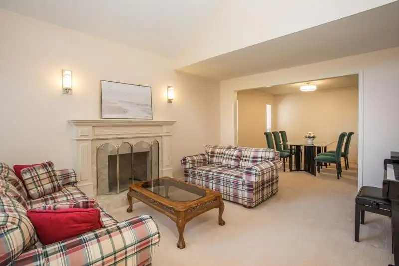 3538 REGENT STREET - photo 2 of 28