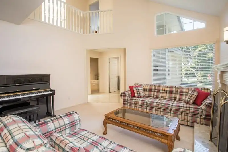 3538 REGENT STREET - photo 3 of 28