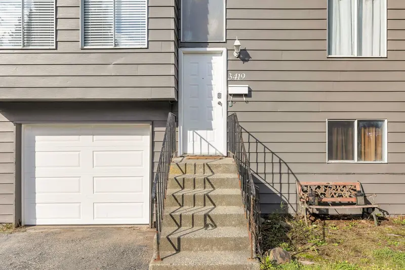 3419 JUNIPER CRESCENT - photo 3 of 25