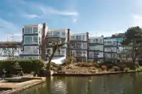 302 1502 ISLAND PARK WALK - thumbnail 4
