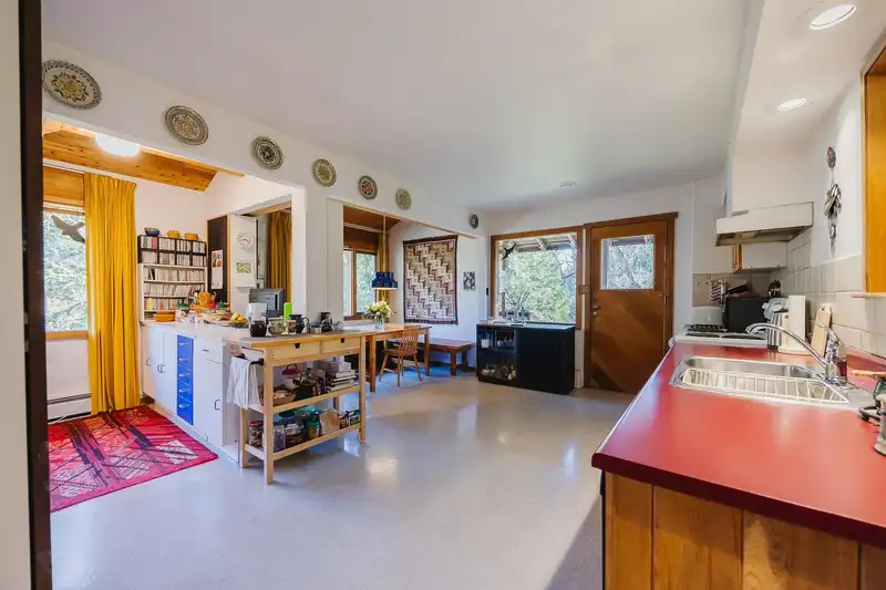 26914 112 AVENUE - photo 4 of 40