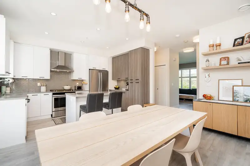 6 24076 112 AVENUE - photo 3 of 40