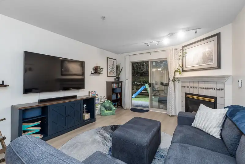 114 33478 ROBERTS AVENUE - photo 2 of 38