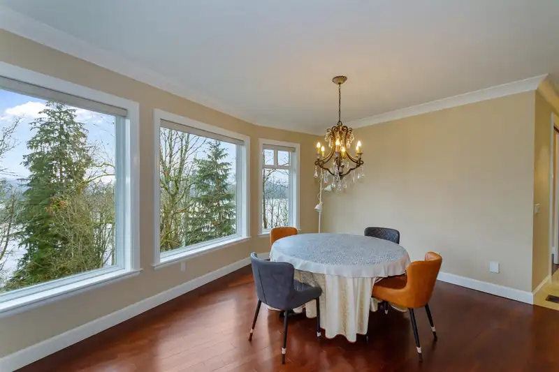 5521 BESSBOROUGH DRIVE - photo 4 of 40