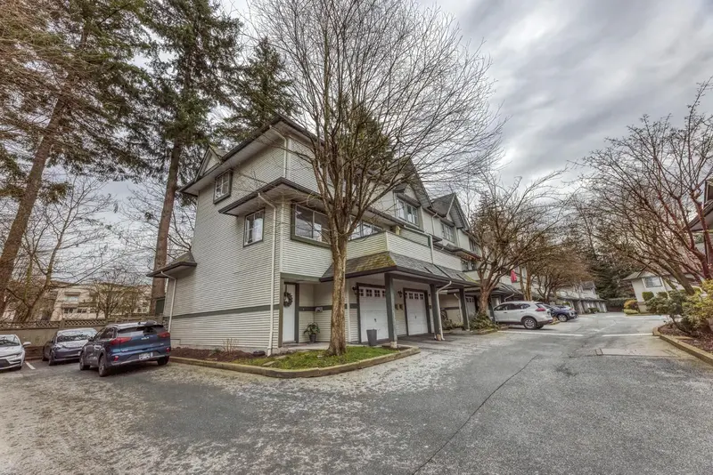 41 19034 MCMYN ROAD - photo 1 of 25