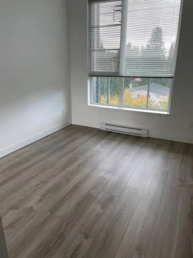 514 516 FOSTER AVENUE - photo 4 of 14