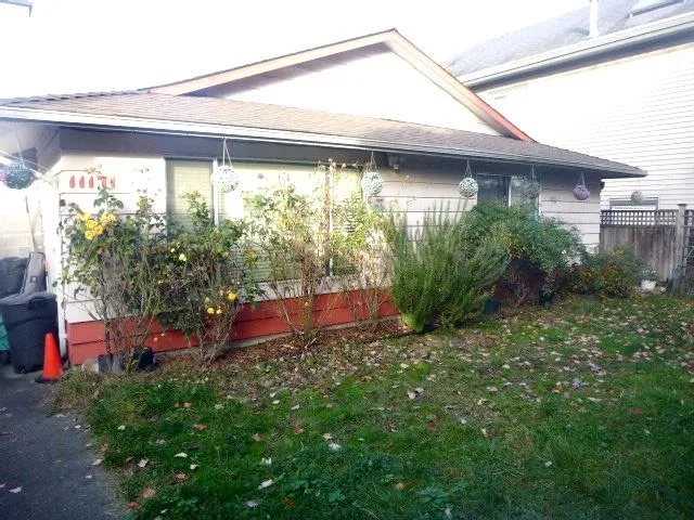 11171 STEVESTON HIGHWAY - photo 2 of 12