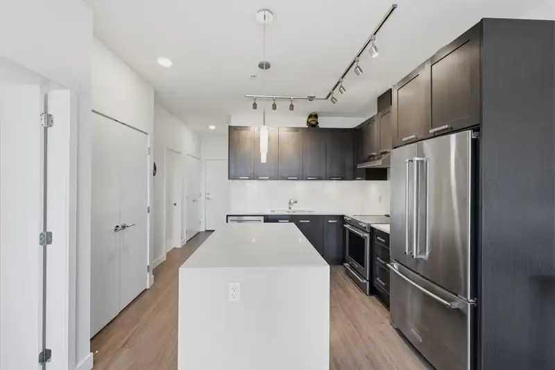 511 5638 201A STREET - photo 4 of 17