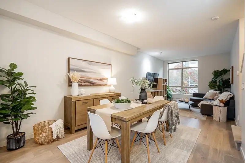 88 8473 163 STREET - photo 1 of 39