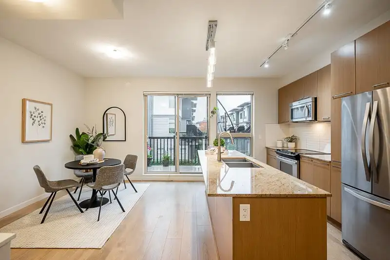 88 8473 163 STREET - photo 3 of 39