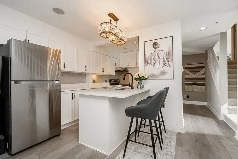 207 2175 W 3RD AVENUE - photo 2 of 31