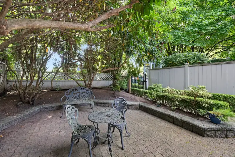 2237 W 14TH AVENUE - photo 3 of 40