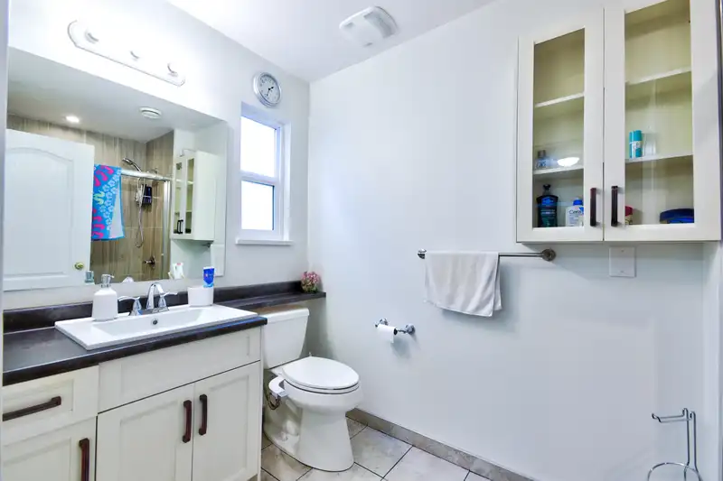 2140 FRASER AVENUE - photo 4 of 36