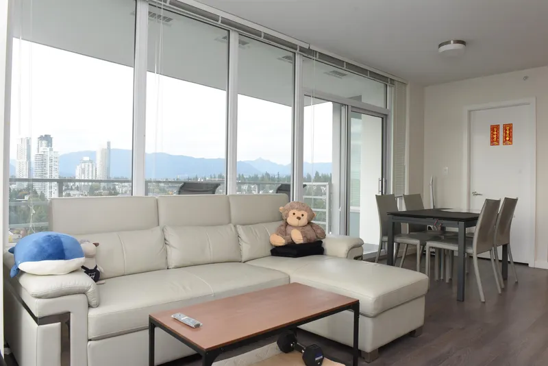 2502 530 WHITING WAY - photo 3 of 25