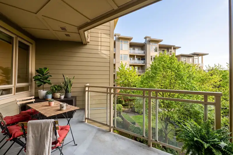 311 159 W 22ND STREET - photo 1 of 22