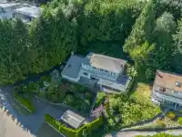 661 ANDOVER CRESCENT - thumbnail 2