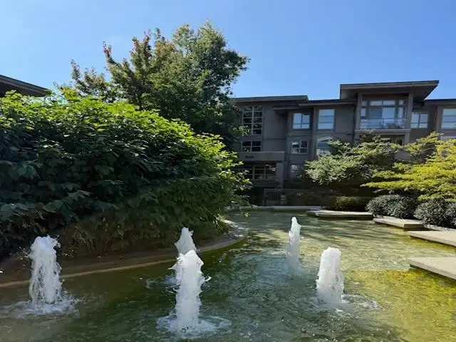 321 9339 UNIVERSITY CRESCENT - photo 3 of 31