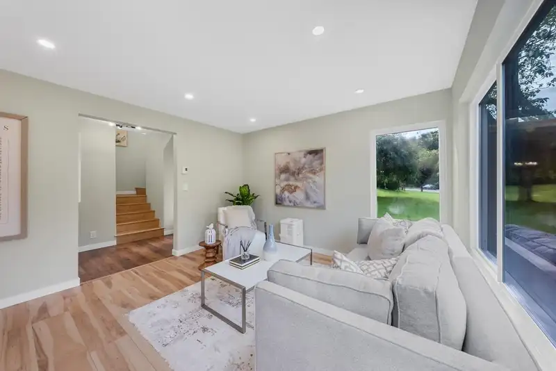 21 9080 PARKSVILLE DRIVE - photo 2 of 36