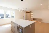 3 3615 TURNER STREET - thumbnail 4