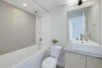 1007 13618 100 AVENUE - thumbnail 3