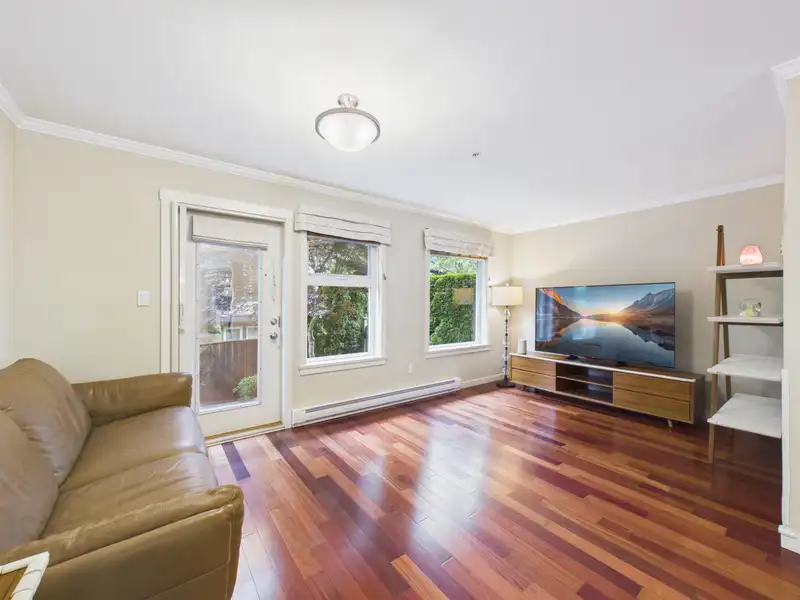 6 6498 ELGIN AVENUE - photo 2 of 27