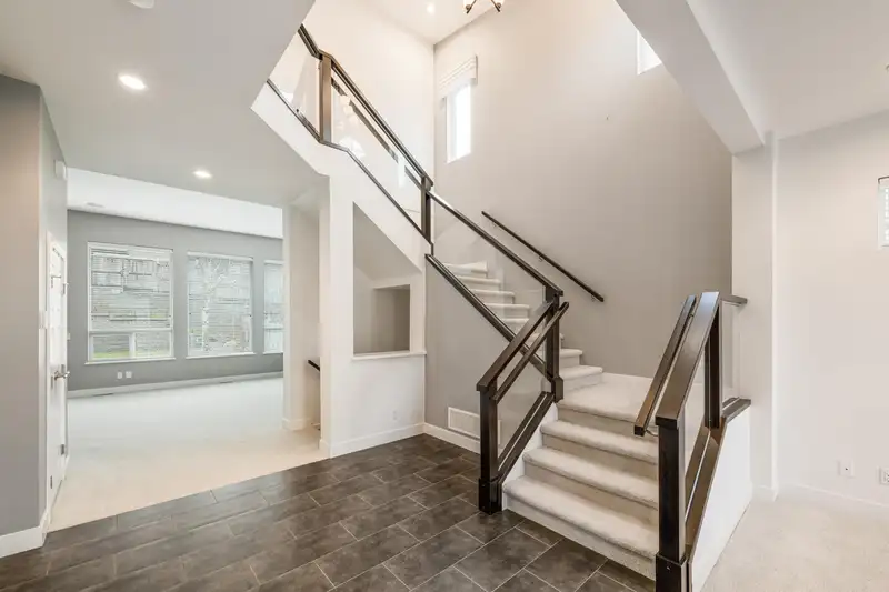 1511 DAYTON STREET - photo 3 of 40