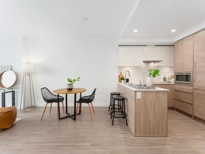 3305 13615 FRASER HIGHWAY - photo 4 of 22