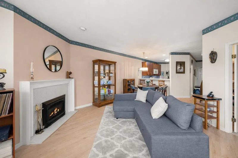 108 4753 WEST RIVER ROAD - photo 4 of 24