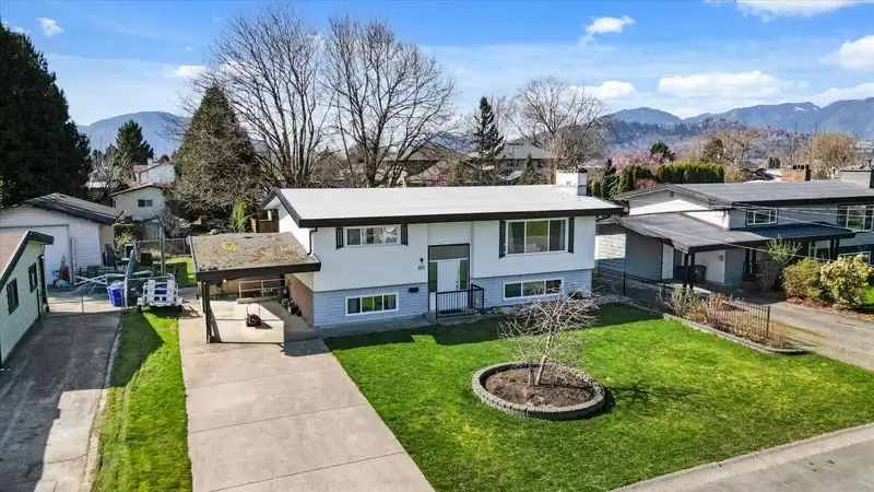 6513 FERN STREET - photo 1 of 33