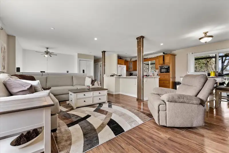6513 FERN STREET - photo 4 of 33