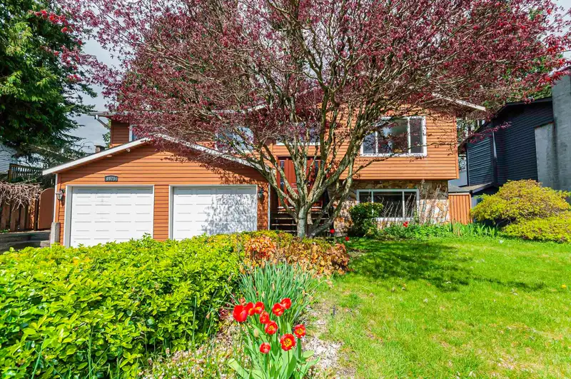 6675 WADE ROAD - photo 2 of 36