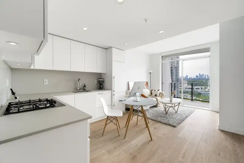 2101 2181 MADISON AVENUE - photo 4 of 27